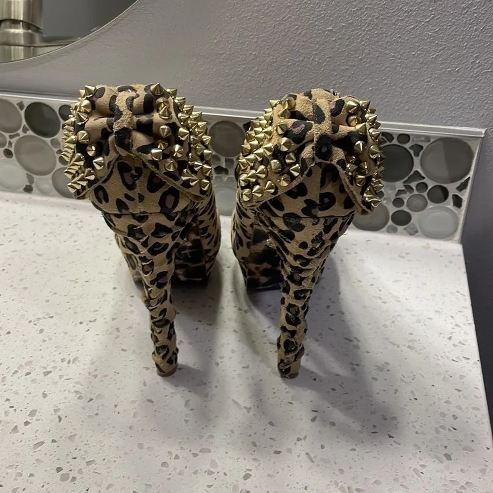 Betsey Johnson Women's Leopard Print Platform Heels + Gold Spikes - Picture 11 of 13